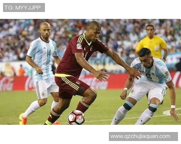 系发带的足球明星们如何用风格与实力征服绿茵场