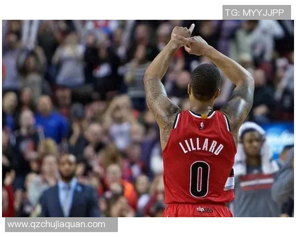 炫酷PPT展示足球明星风采助你成为演讲场上的焦点